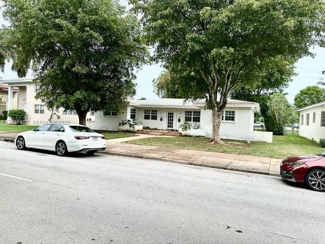3801 Ponce De Leon Boulevard 3801, Coral Gables, FL 33134