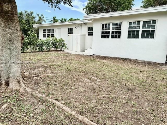 3801 Ponce De Leon Boulevard 3801, Coral Gables, FL 33134