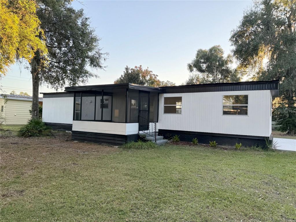 82 N BOBWHITE ROAD, Wildwood, FL 34785