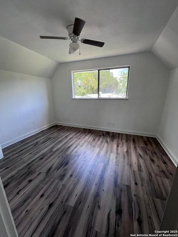 3650 Versailles, San Antonio, TX 78219
