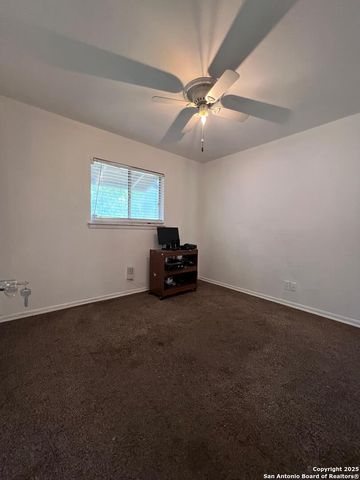 3650 Versailles, San Antonio, TX 78219