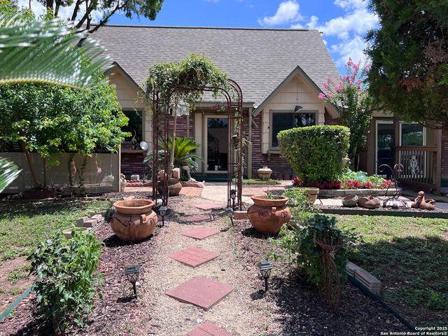 3650 Versailles, San Antonio, TX 78219