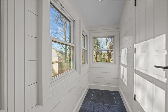 8 Cross Street 1, Newport, RI 02840