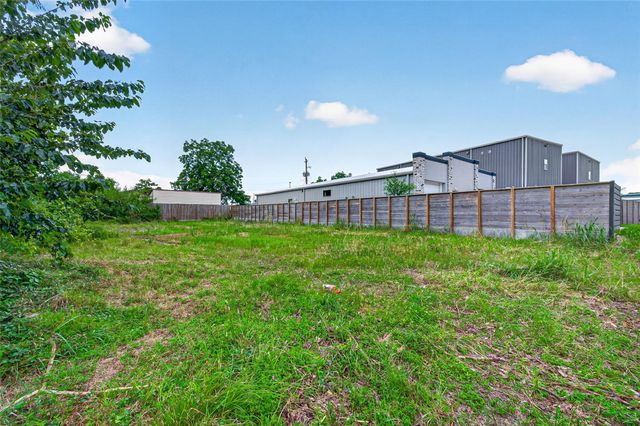 10034 Chickasaw Lane, Houston, TX 77041