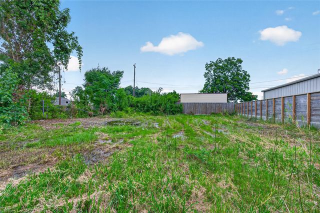 10034 Chickasaw Lane, Houston, TX 77041