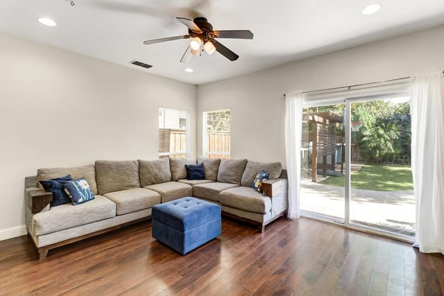 1536 Dreamy Way, Sacramento, CA 95835