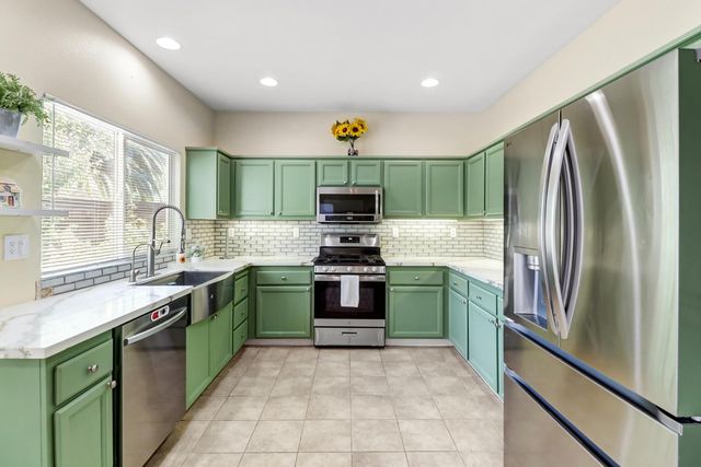 1536 Dreamy Way, Sacramento, CA 95835