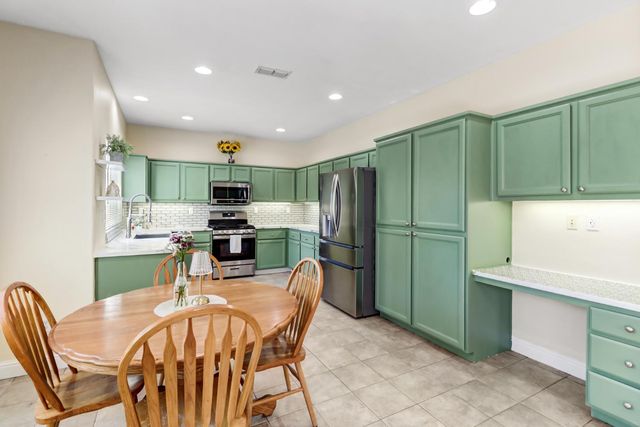 1536 Dreamy Way, Sacramento, CA 95835