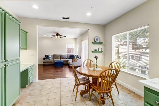 1536 Dreamy Way, Sacramento, CA 95835