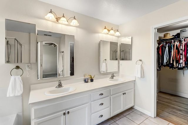 1536 Dreamy Way, Sacramento, CA 95835