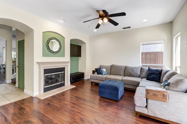 1536 Dreamy Way, Sacramento, CA 95835