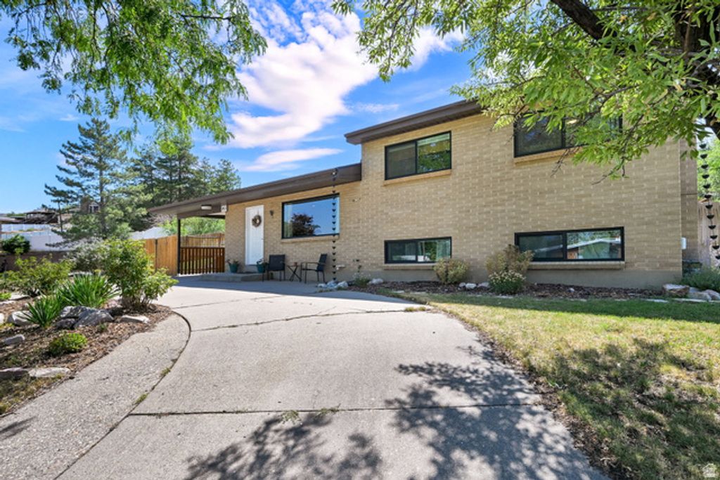 143 S 300 E, North Salt Lake, UT 84054