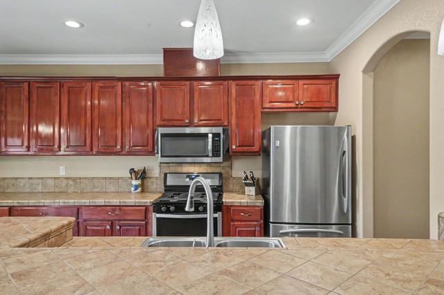 2598 Silver Rapids Rd, Valley Springs, CA 95252