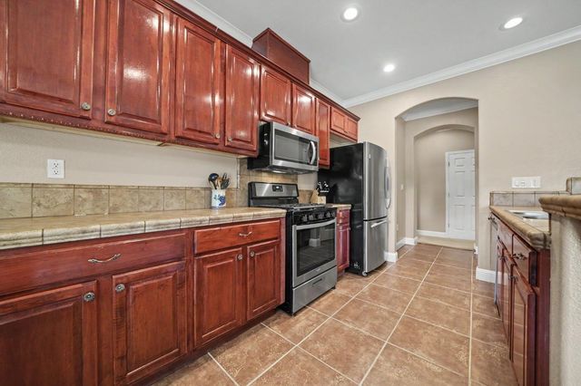 2598 Silver Rapids Rd, Valley Springs, CA 95252