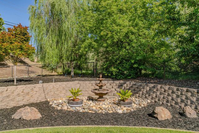 2598 Silver Rapids Rd, Valley Springs, CA 95252