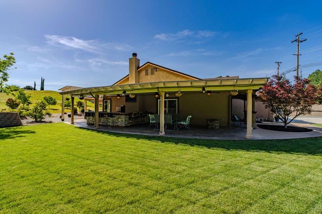 2598 Silver Rapids Rd, Valley Springs, CA 95252