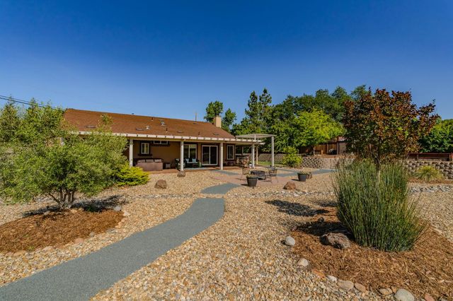 2598 Silver Rapids Rd, Valley Springs, CA 95252