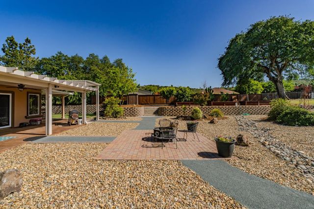2598 Silver Rapids Rd, Valley Springs, CA 95252