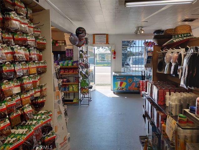2613 E Carson, Carson, CA 90810