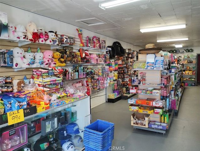 2613 E Carson, Carson, CA 90810