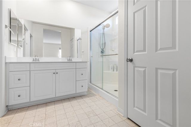 29238 Shane Court, Winchester, CA 92596