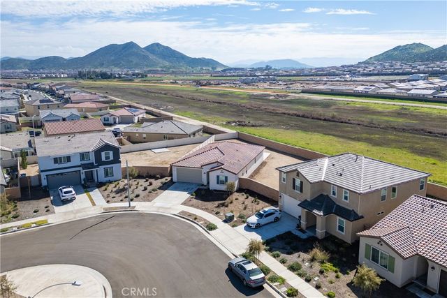 29238 Shane Court, Winchester, CA 92596