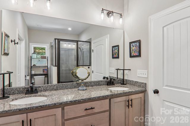 1105 Falls View Drive, Bryson City, NC 28713