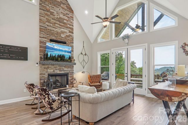1105 Falls View Drive, Bryson City, NC 28713