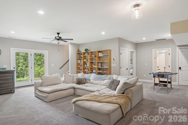 1105 Falls View Drive, Bryson City, NC 28713