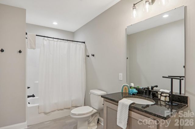 1105 Falls View Drive, Bryson City, NC 28713