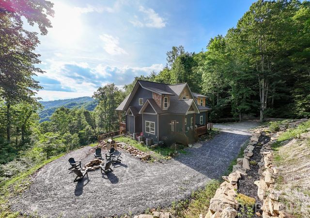 1105 Falls View Drive, Bryson City, NC 28713