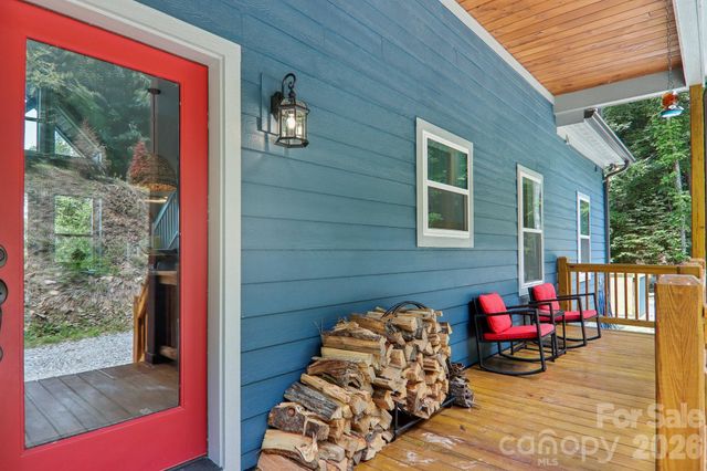 1105 Falls View Drive, Bryson City, NC 28713