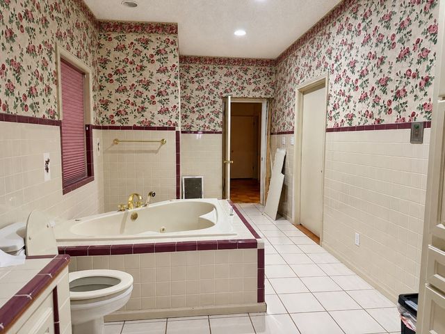 5525 Knollcrest Drive, Shreveport, LA 71129