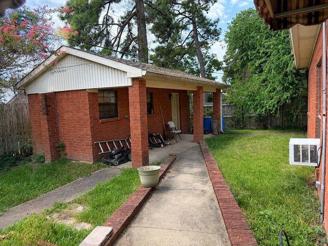 5525 Knollcrest Drive, Shreveport, LA 71129