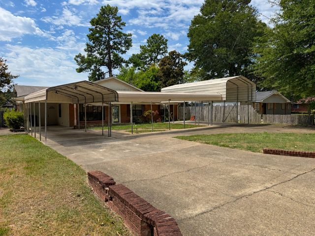5525 Knollcrest Drive, Shreveport, LA 71129