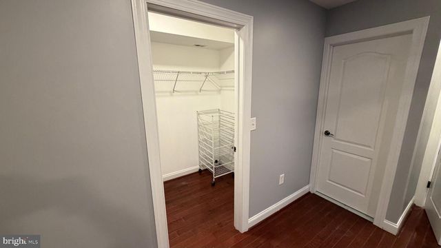 866 INDEPENDENCE CT, Philadelphia, PA 19147