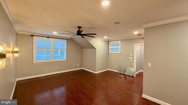 866 INDEPENDENCE CT, Philadelphia, PA 19147