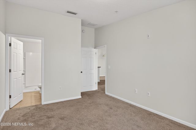 8188 CABIN LAKE Circle 108, Jacksonville, FL 32256