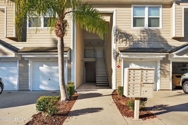 8188 CABIN LAKE Circle 108, Jacksonville, FL 32256