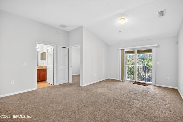 8188 CABIN LAKE Circle 108, Jacksonville, FL 32256