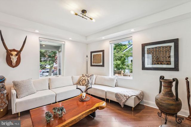 2820 1ST ROAD, Arlington, VA 22201
