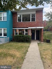 119 VICTOR ST NE #UNIT 2, Washington, DC 20011