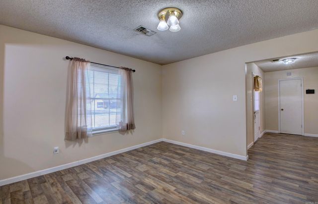 6009 S Cedar Street, Pine Bluff, AR 71603