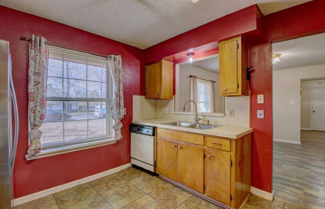 6009 S Cedar Street, Pine Bluff, AR 71603