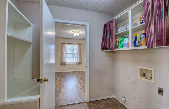 6009 S Cedar Street, Pine Bluff, AR 71603