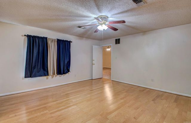 6009 S Cedar Street, Pine Bluff, AR 71603