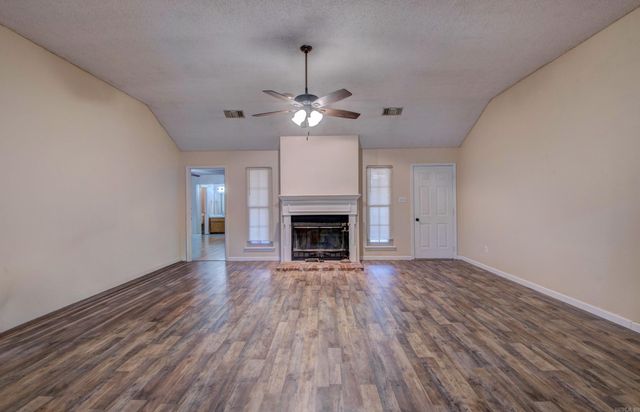 6009 S Cedar Street, Pine Bluff, AR 71603