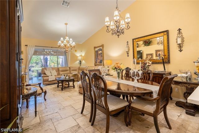 5205 Whitten DR 57, Naples, FL 34104