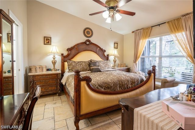 5205 Whitten DR 57, Naples, FL 34104