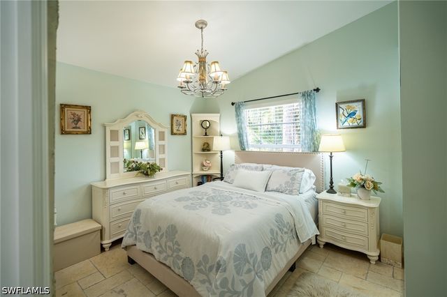 5205 Whitten DR 57, Naples, FL 34104